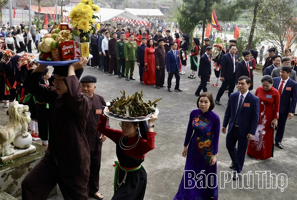 Đặc sắc lễ hội Xuống đồng của đồng bào Cao Lan ở Yên Lãng