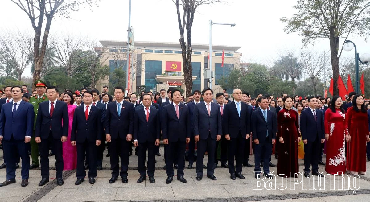 Thiêng liêng Lễ chào cờ đầu năm mới Bính Ngọ 2026