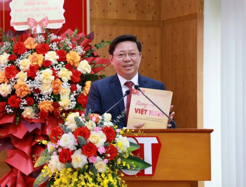 Rạng rỡ Việt Nam - dấu ấn thành tựu nhiệm kỳ Đại hội XIII của Đảng