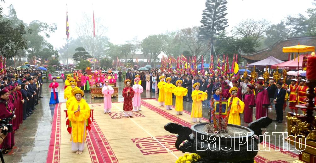 Trên 300 nghìn lượt du khách về Đền Mẫu Âu Cơ dịp Tết và Lễ hội năm Bính Ngọ 2026