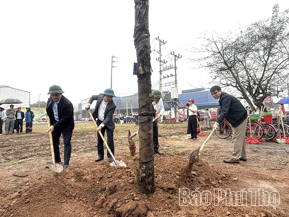 Xã Tề Lỗ phát động Tết trồng cây Đời đời nhớ ơn Bác Hồ” Xuân Bính Ngọ