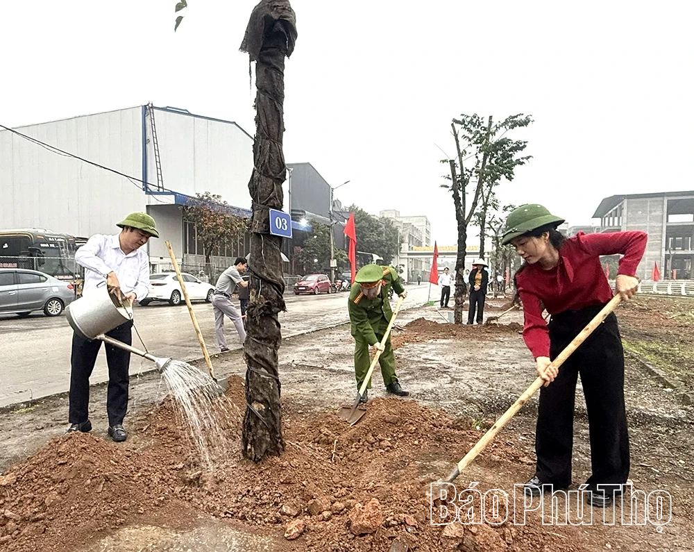 Xã Tề Lỗ phát động Tết trồng cây Đời đời nhớ ơn Bác Hồ” Xuân Bính Ngọ