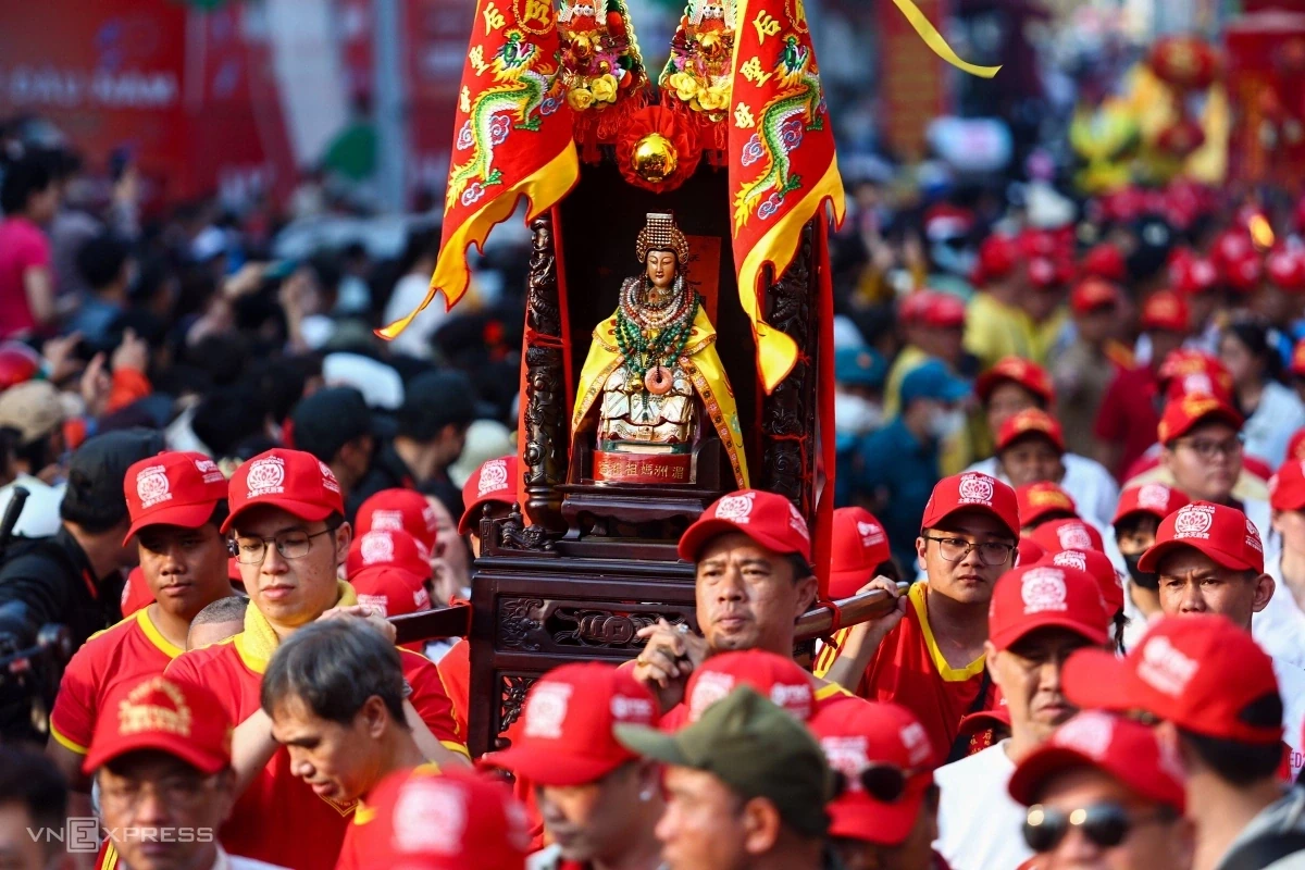 10 lễ hội không thể bỏ qua từ Bắc vào Nam dịp tháng Giêng