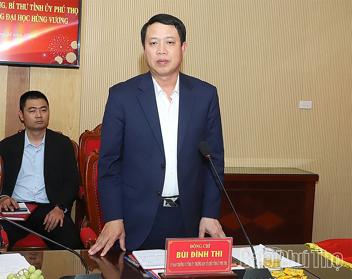 Bí thư Tỉnh ủy Phạm Đại Dương thăm, chúc Tết Trường Đại học Hùng Vương