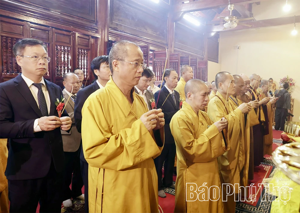 Khai mạc Lễ hội truyền thống Chùa Tích Sơn