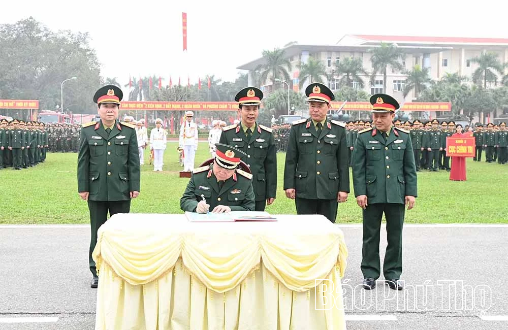 Khối các cơ quan Quân khu 2 ra quân huấn luyện năm 2026