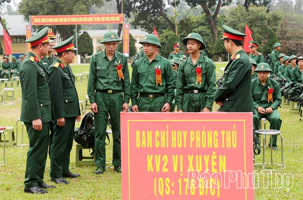 Tưng bừng Ngày hội tòng quân trên quê hương Đất Tổ