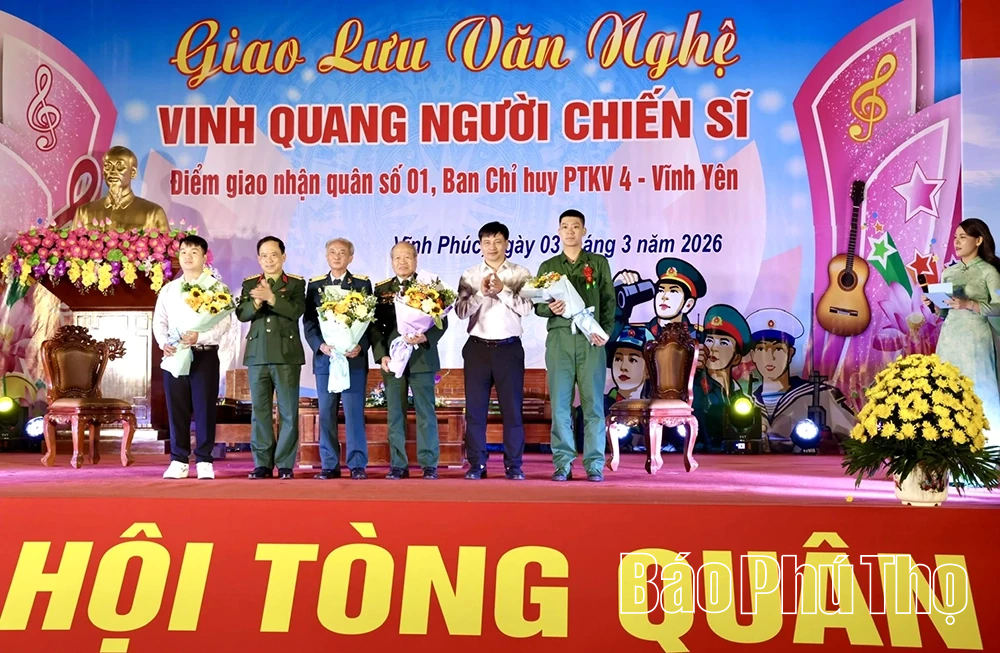 Giao lưu truyền thống “Vinh quang người chiến sĩ”