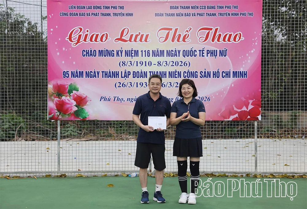 Giao lưu thể thao chào mừng kỷ niệm Ngày Quốc tế Phụ nữ 8/3 và Ngày thành lập Đoàn 26/3