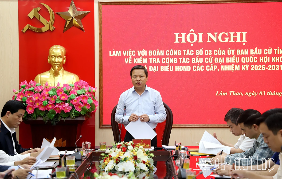 Kiểm tra công tác chuẩn bị bầu cử tại Đơn vị bầu cử số 2