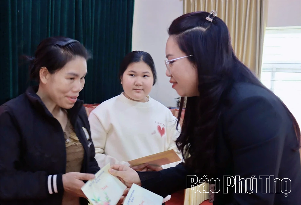 Nâng cao vai trò phụ nữ tham gia vào các cơ quan dân cử