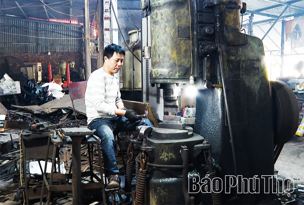 Cụ thể hóa nghị quyết, tạo động lực phát triển kinh tế từ cơ sở