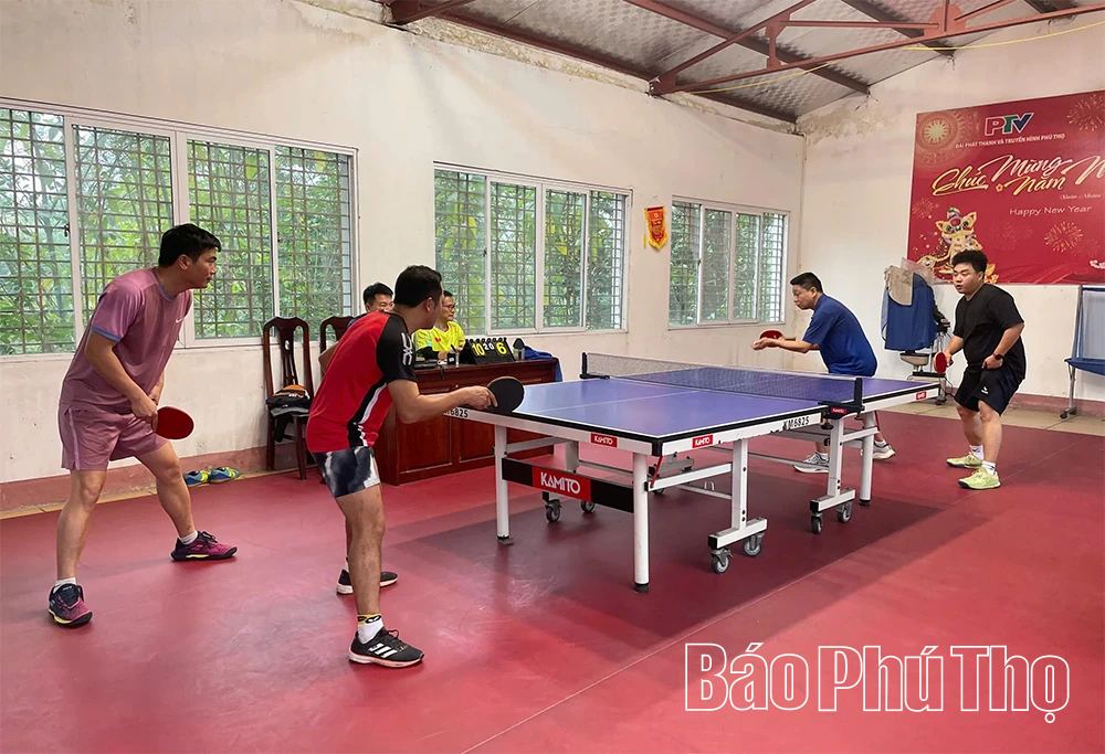 Giao lưu thể thao chào mừng kỷ niệm Ngày Quốc tế Phụ nữ 8/3 và Ngày thành lập Đoàn 26/3