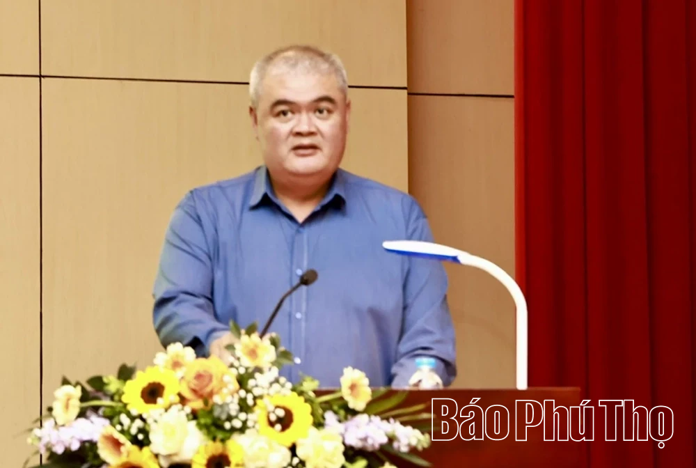 Các ứng cử viên đại biểu HĐND tỉnh khóa XX tiếp xúc cử tri phường Phúc Yên