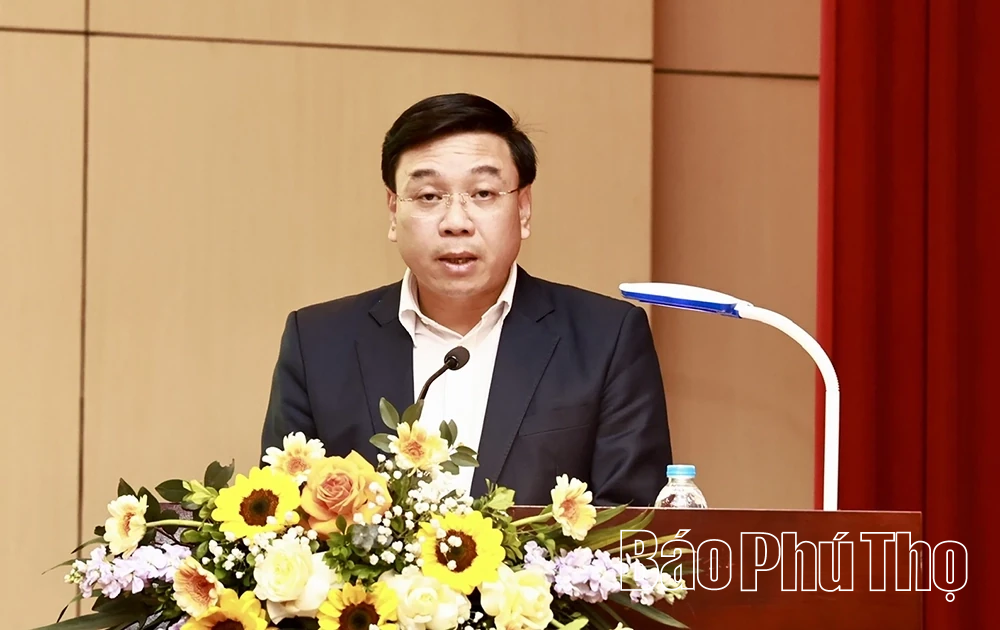 Các ứng cử viên đại biểu HĐND tỉnh khóa XX tiếp xúc cử tri phường Phúc Yên