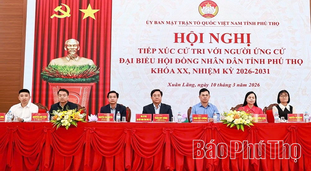 Ứng cử viên đại biểu HĐND tỉnh thuộc Đơn vị bầu cử số 14 tiếp xúc cử tri xã Xuân Lãng