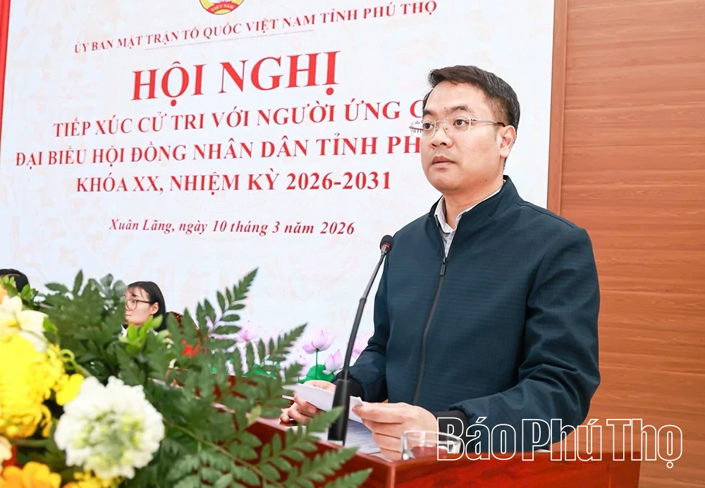 Ứng cử viên đại biểu HĐND tỉnh thuộc Đơn vị bầu cử số 14 tiếp xúc cử tri xã Xuân Lãng