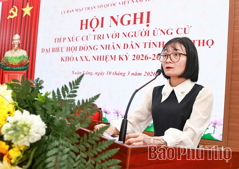 Ứng cử viên đại biểu HĐND tỉnh thuộc Đơn vị bầu cử số 14 tiếp xúc cử tri xã Xuân Lãng