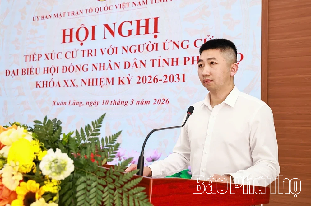 Ứng cử viên đại biểu HĐND tỉnh thuộc Đơn vị bầu cử số 14 tiếp xúc cử tri xã Xuân Lãng