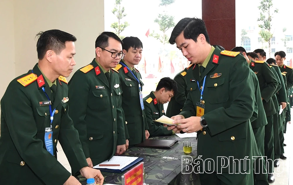 100% cán bộ, chiến sĩ cơ quan Bộ CHQS tỉnh hoàn thành việc bỏ phiếu