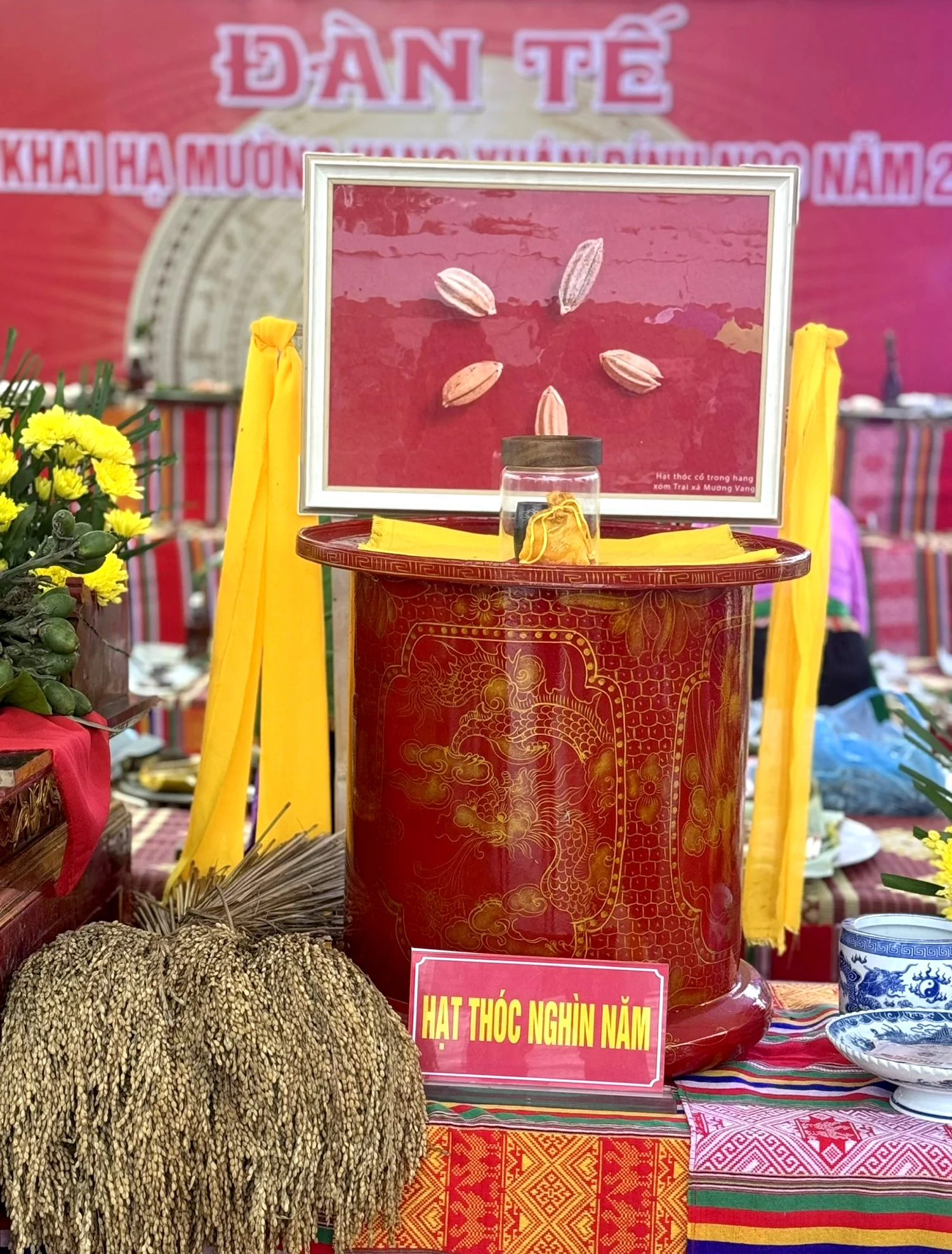 Độc đáo lễ hội Khai hạ Mường Vang