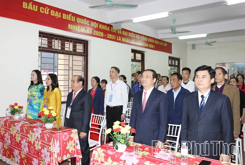 Lãnh đạo tỉnh dự lễ khai mạc và bỏ phiếu bầu cử đại biểu Quốc hội và đại biểu HĐND các cấp