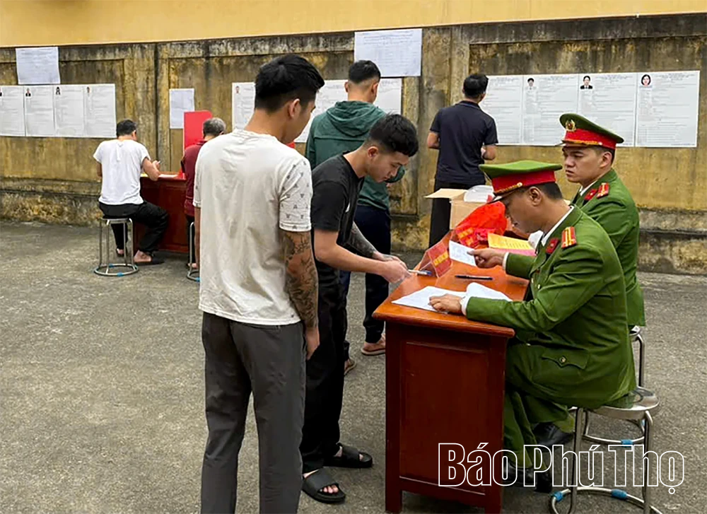 Gần 2.000 người bị tạm giữ, tạm giam ở Phú Thọ thực hiện quyền bầu cử