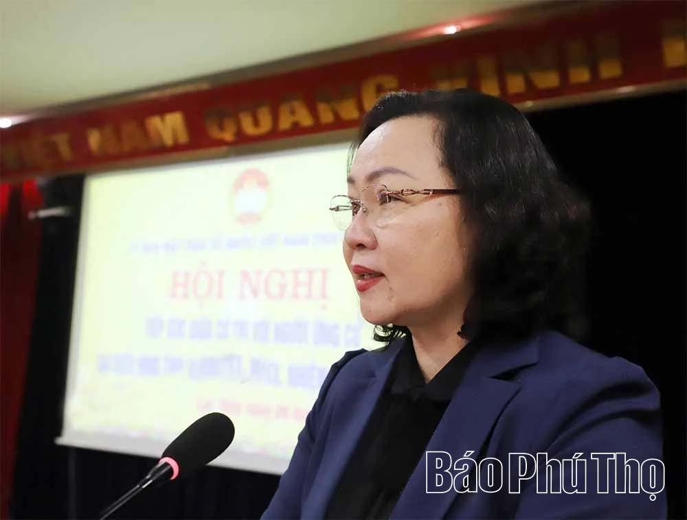 Các ứng cử viên đại biểu HĐND tỉnh khóa XX tiếp xúc cử tri tại xã Lạc Thủy và Cao Dương