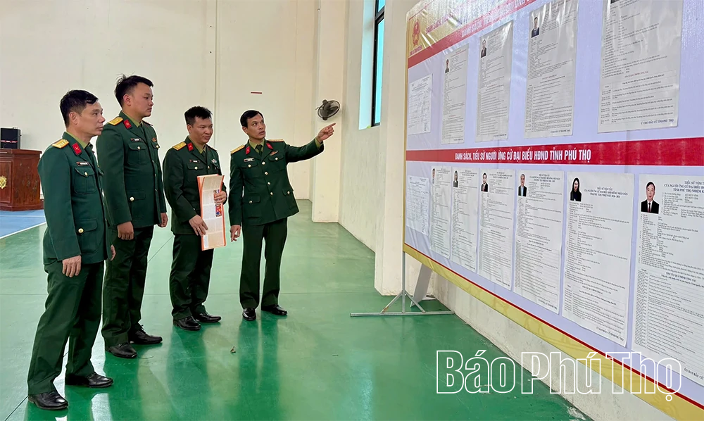 Các đơn vị quân đội sẵn sàng cho ngày bầu cử