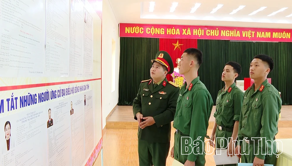 Các đơn vị quân đội sẵn sàng cho ngày bầu cử