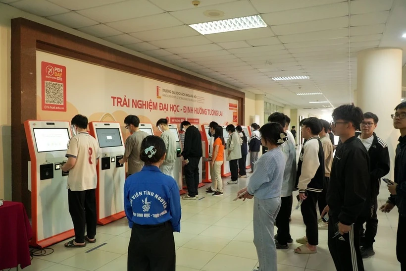 Ứng dụng công nghệ hiện đại vào kỳ thi đánh giá tư duy của Đại học Bách khoa Hà Nội