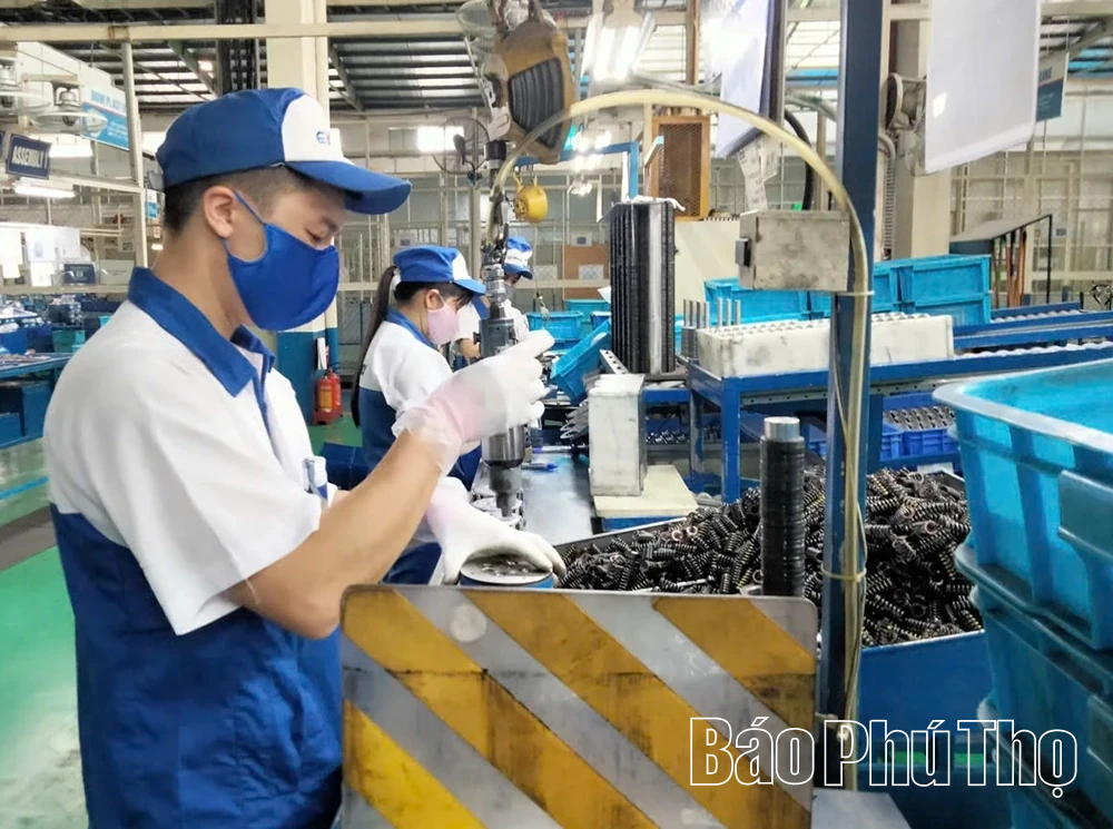 Khai mở dư địa, kiến tạo cực tăng trưởng công nghiệp mới