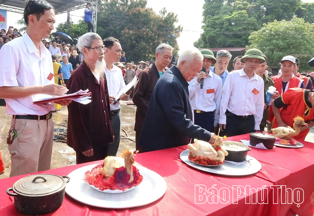 Sôi nổi hội thi kéo lửa nấu cơm thi tại lễ hội Đình Đào Xá