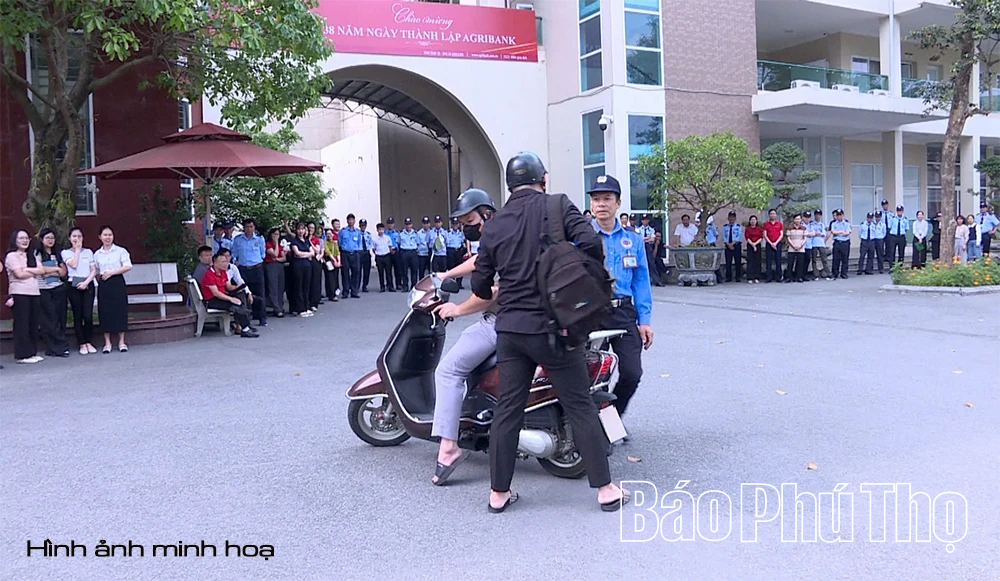 Diễn tập phương án phòng, chống tội phạm trộm, tấn công cướp tài sản ngân hàng