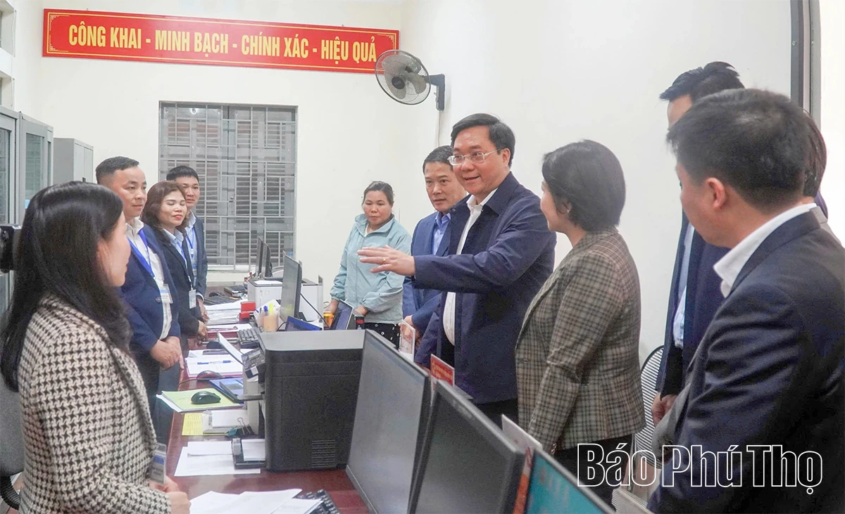 Gỡ “điểm nghẽn” nhân lực ở xã vùng khó