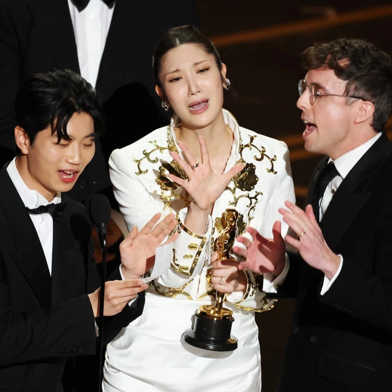 Cú lội ngược dòng của giọng hát bị chối bỏ