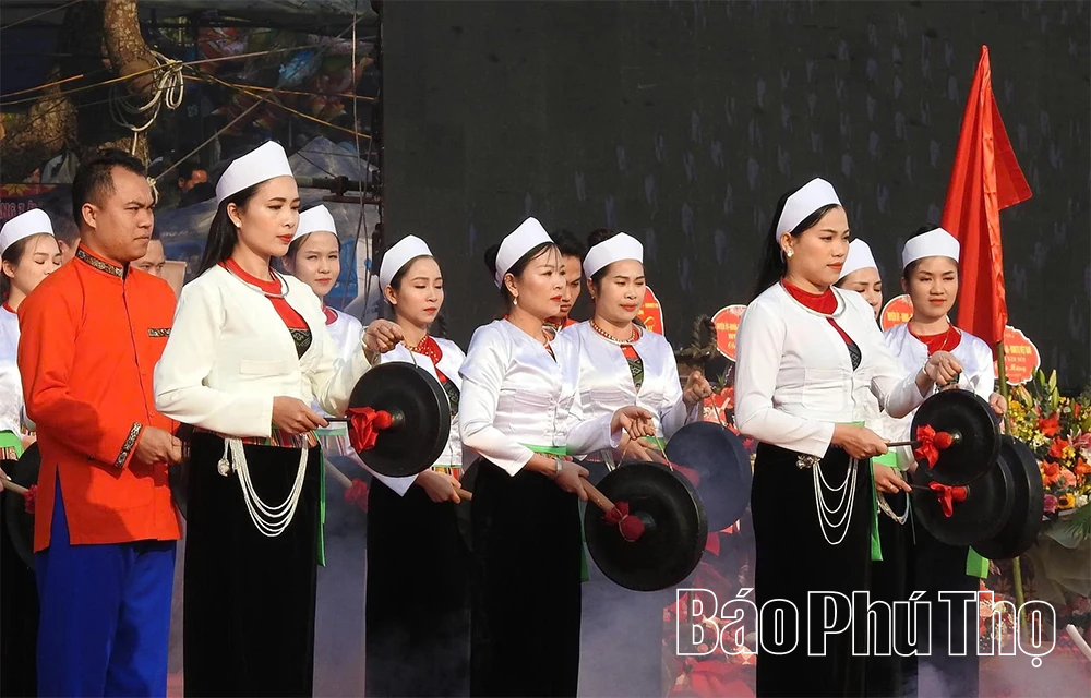 Qua miền di sản