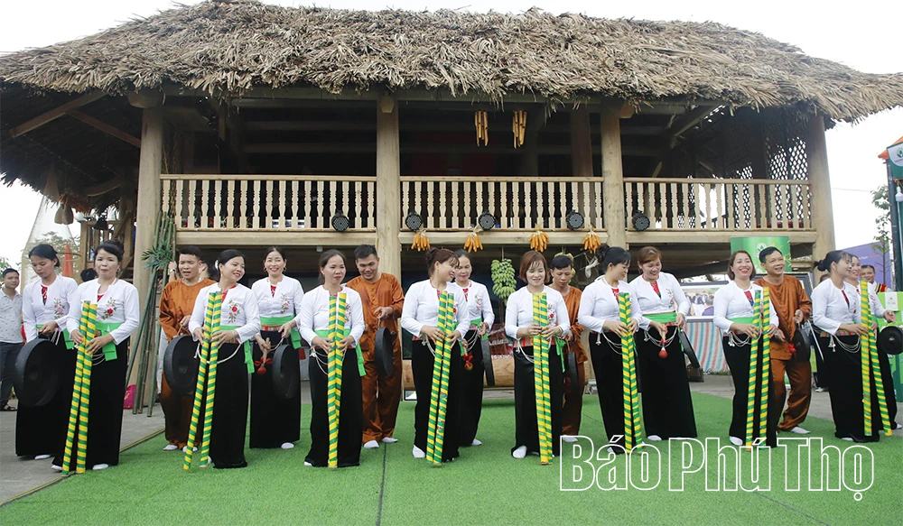 Qua miền di sản