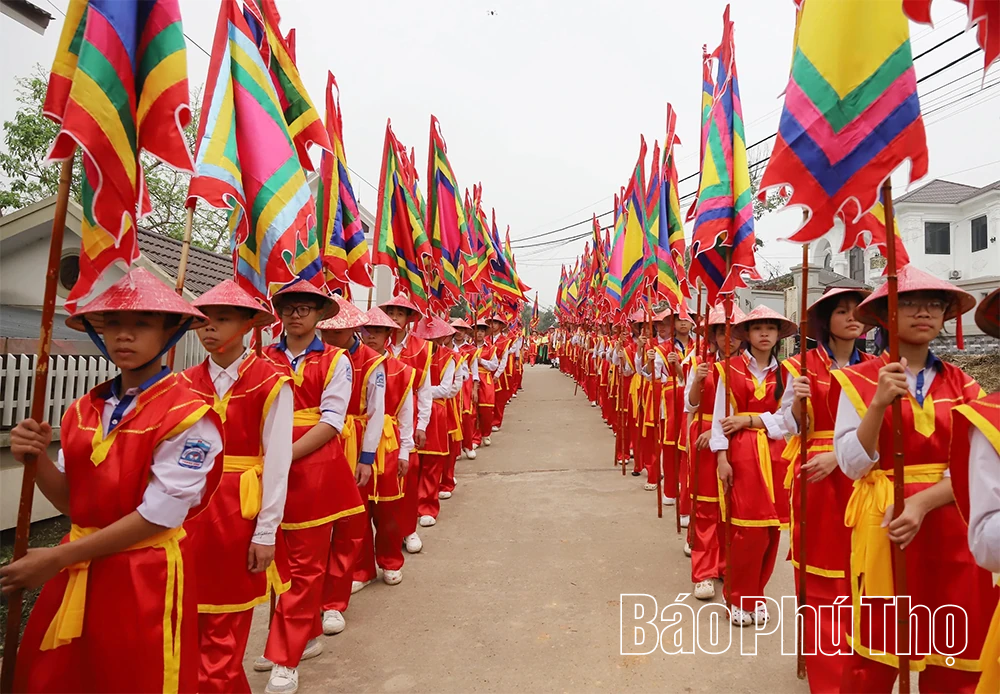 Qua miền di sản