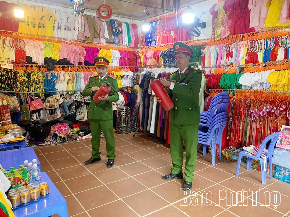 Công an xã Hy Cương chủ động bảo đảm an ninh, an toàn các lễ hội đầu xuân