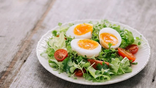 Công thức luộc trứng lòng đào thơm ngon tốt cho sức khỏe nhất