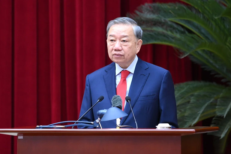 Khai mạc Hội nghị lần thứ 2 Ban Chấp hành Trung ương Đảng khóa XIV