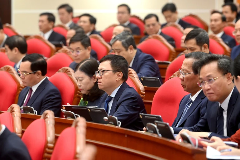 Khai mạc Hội nghị lần thứ 2 Ban Chấp hành Trung ương Đảng khóa XIV