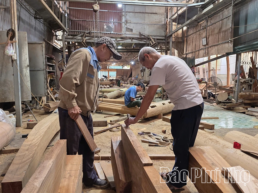 Bích Chu: Tiếng đục chạm đánh thức mạch ngầm di sản