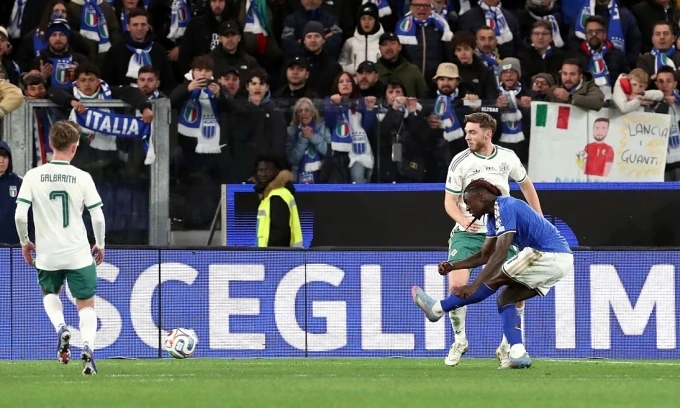 Italy tiến sát vé dự World Cup
