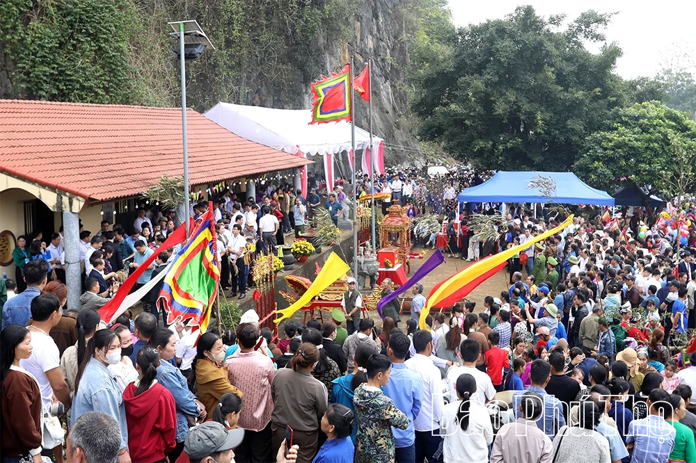 Giữ hồn Mường Khênh qua lễ hội Đình Khênh