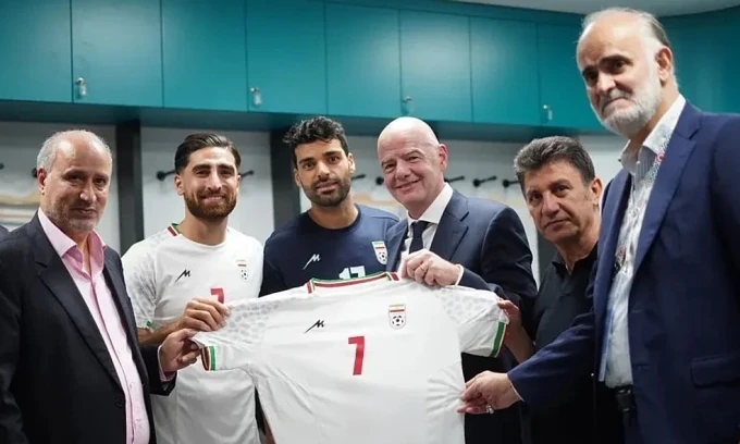 LĐBĐ Iran cầu cứu FIFA