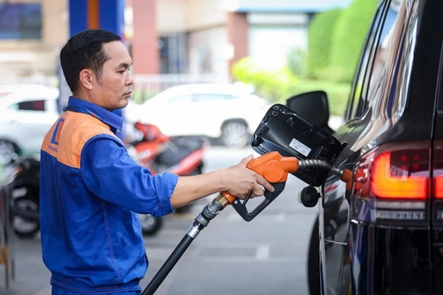 Cảnh giác với màn “khóc mướn”