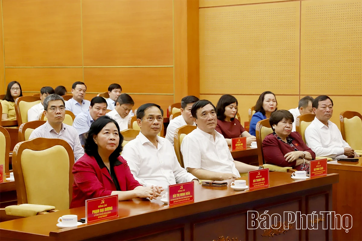 Gặp mặt đại biểu Quốc hội khóa XVI và chia tay đại biểu Quốc hội khóa XV không tái cử