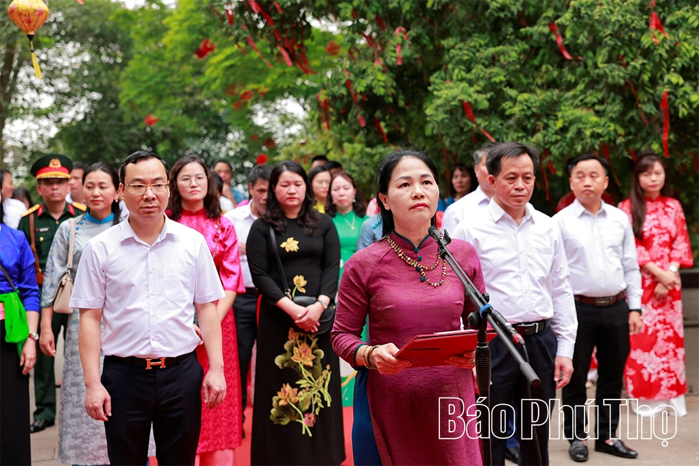 Các phường, xã dâng hương tưởng niệm các Vua Hùng